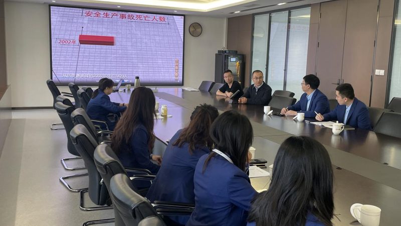 成都叉车培训学校哪家强？揭秘叉车操作技能提升之路**